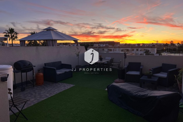 Resale - Bungalow -
Torrevieja - Costa Blanca