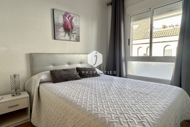 Resale - Apartment / flat -
Torrevieja - Costa Blanca