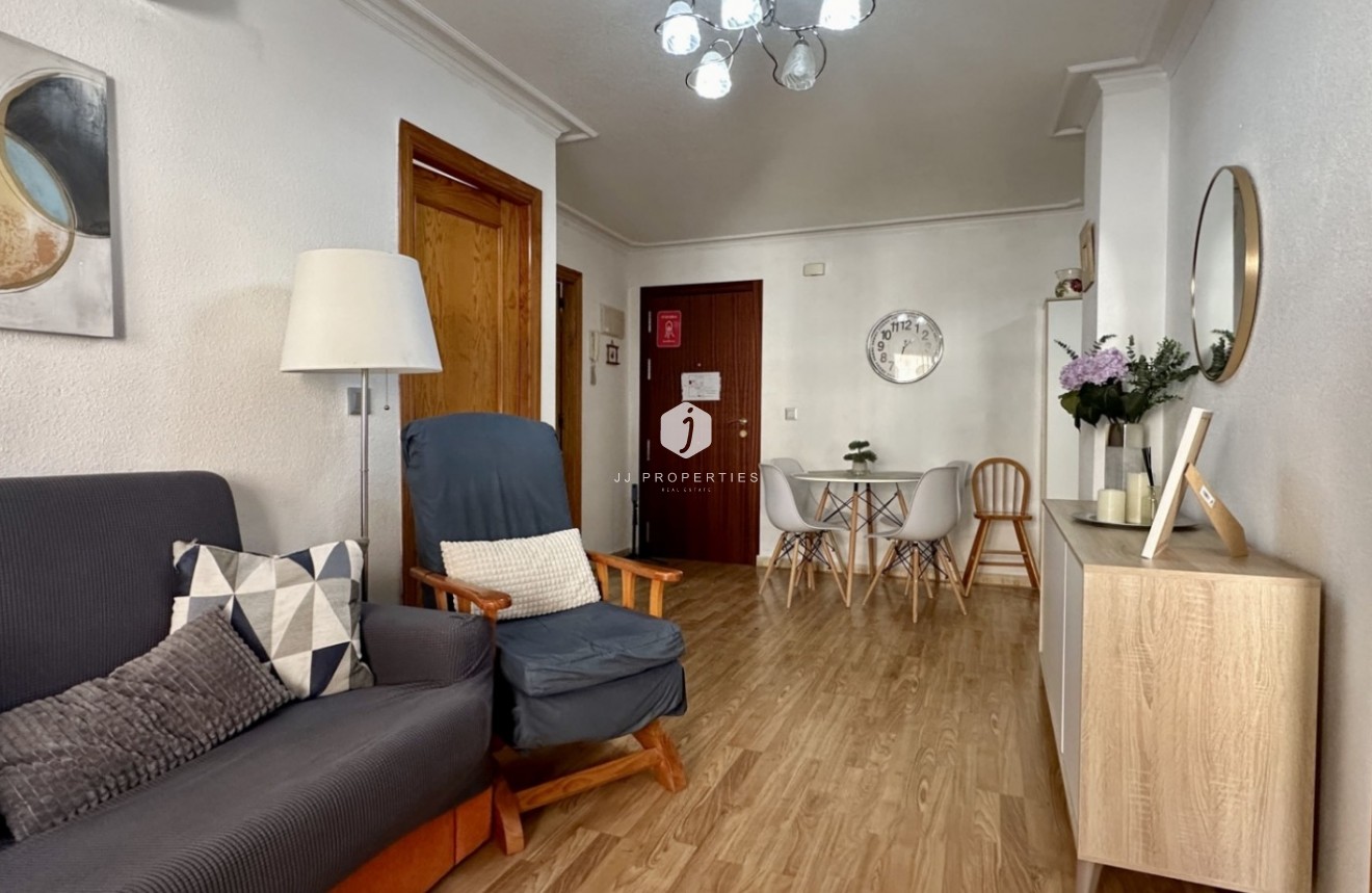 Resale - Apartment / flat -
Torrevieja - Costa Blanca