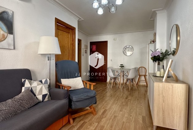 Resale - Apartment / flat -
Torrevieja - Costa Blanca