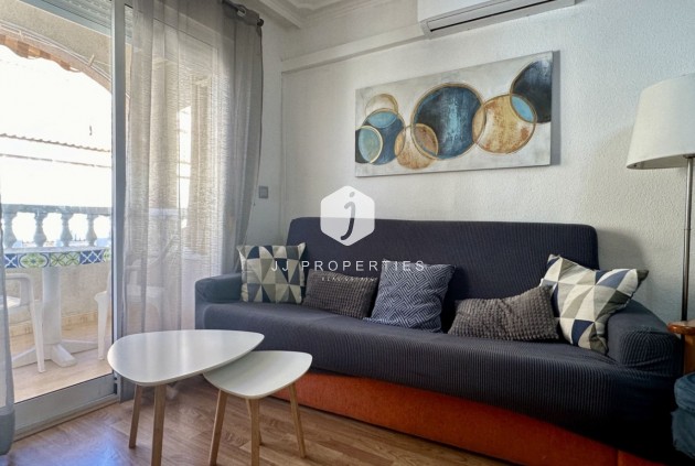 Resale - Apartment / flat -
Torrevieja - Costa Blanca