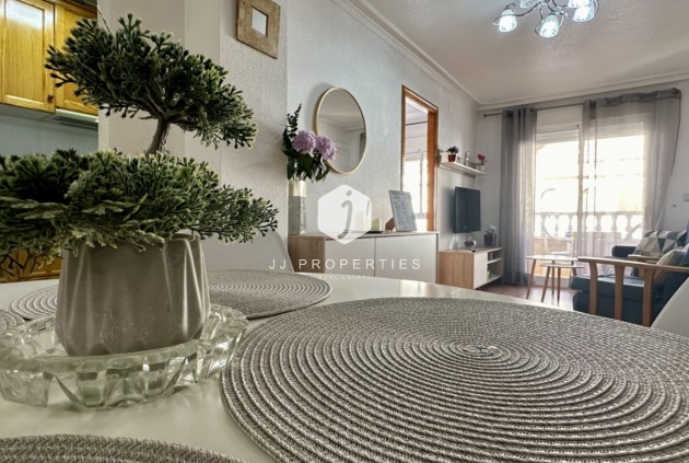 Resale - Apartment / flat -
Torrevieja - Costa Blanca