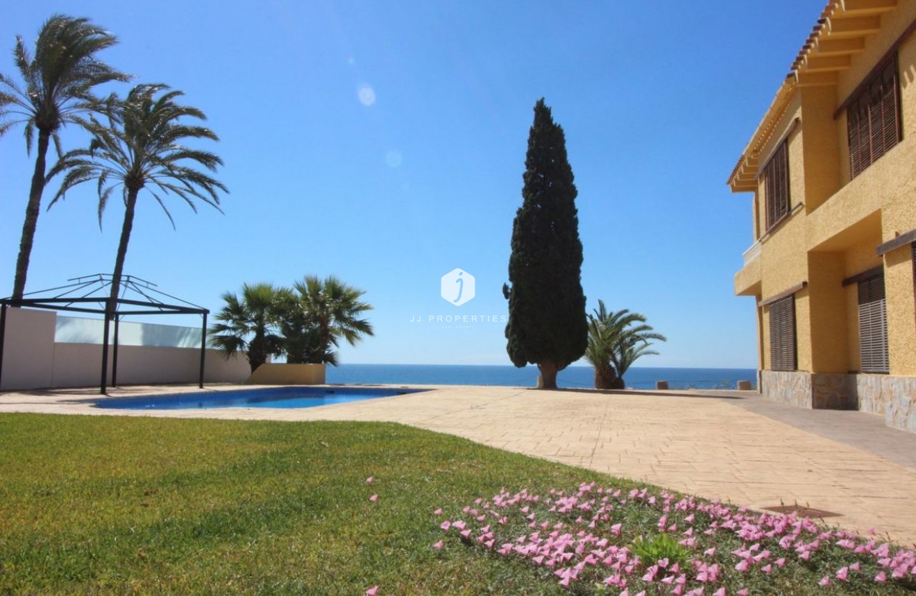 Aus zweiter Hand - Villa -
Cabo Roig - Costa Blanca