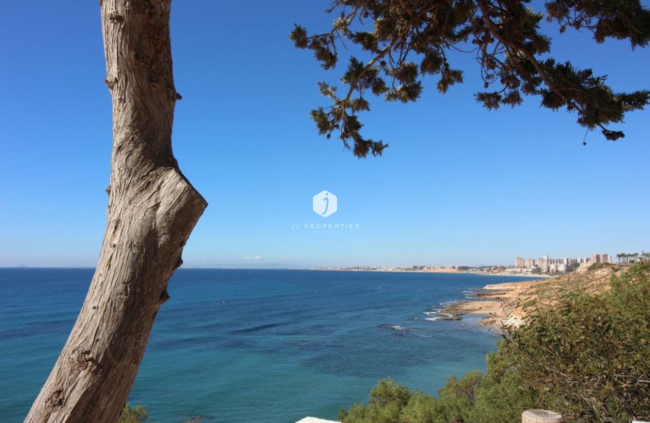 Aus zweiter Hand - Villa -
Cabo Roig - Costa Blanca