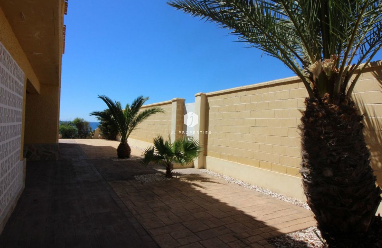 Aus zweiter Hand - Villa -
Cabo Roig - Costa Blanca