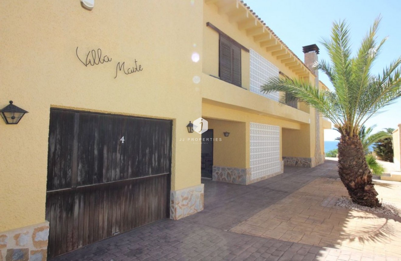 Aus zweiter Hand - Villa -
Cabo Roig - Costa Blanca