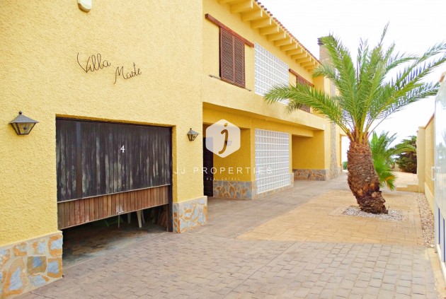 Aus zweiter Hand - Villa -
Cabo Roig - Costa Blanca