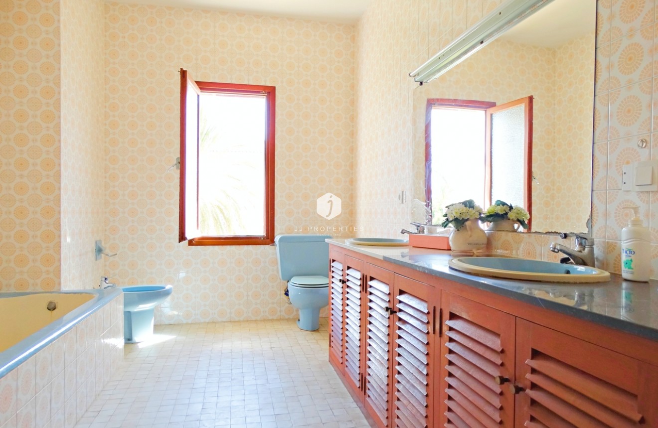 Aus zweiter Hand - Villa -
Cabo Roig - Costa Blanca