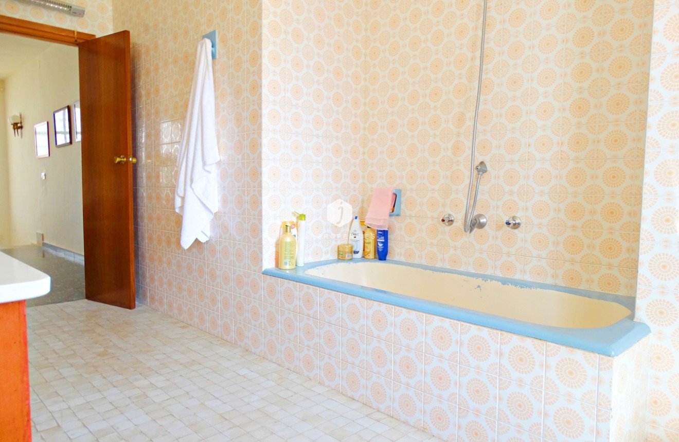 Aus zweiter Hand - Villa -
Cabo Roig - Costa Blanca