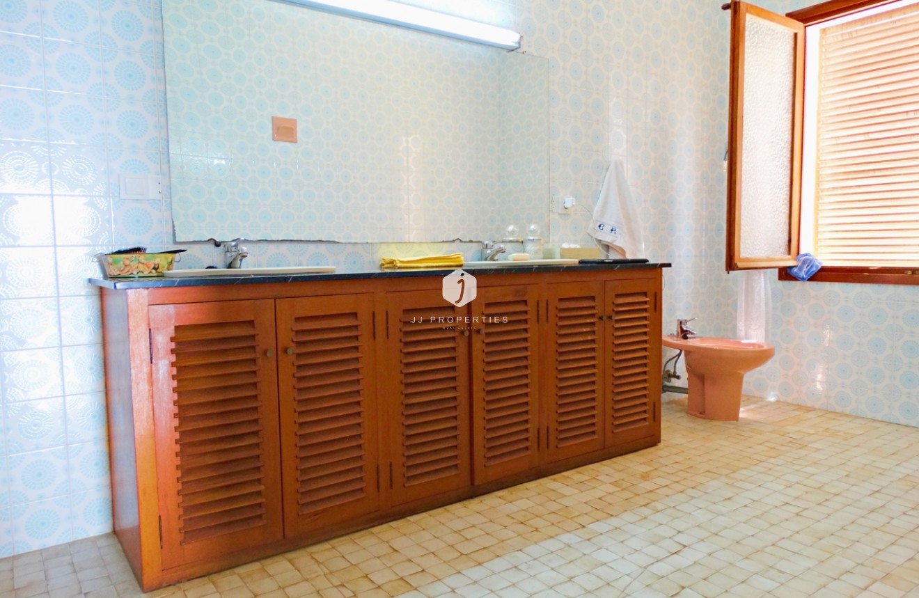 Aus zweiter Hand - Villa -
Cabo Roig - Costa Blanca