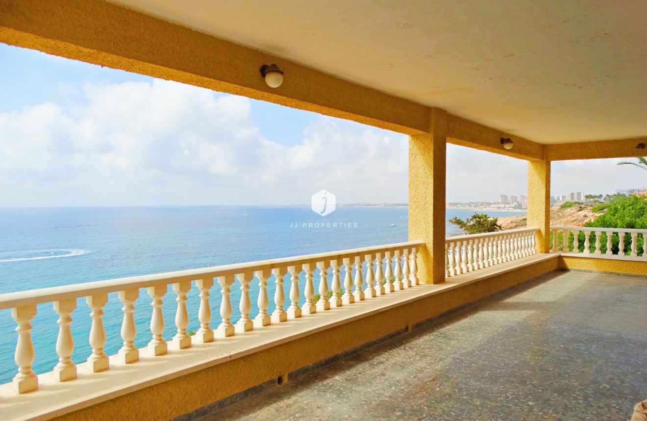 Aus zweiter Hand - Villa -
Cabo Roig - Costa Blanca