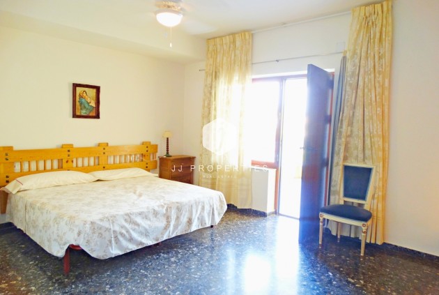 Aus zweiter Hand - Villa -
Cabo Roig - Costa Blanca