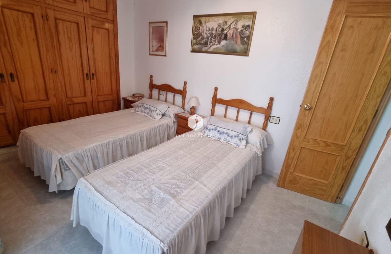 Aus zweiter Hand - Wohnung -
Torrevieja - Playa del Cura