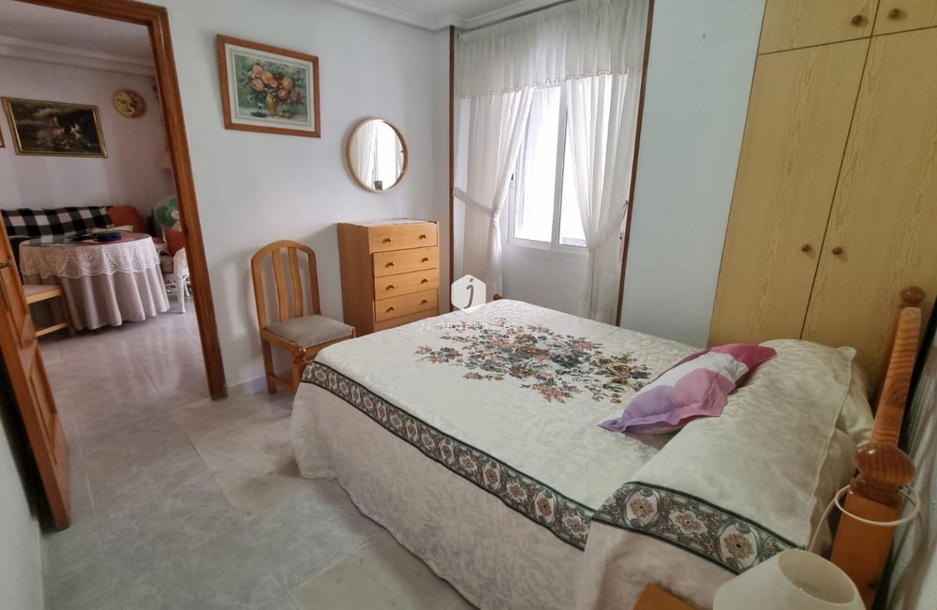 Aus zweiter Hand - Wohnung -
Torrevieja - Playa del Cura