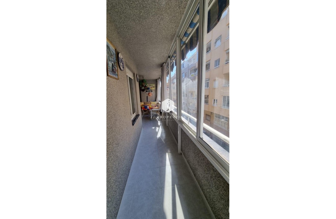 Aus zweiter Hand - Wohnung -
Torrevieja - Playa del Cura