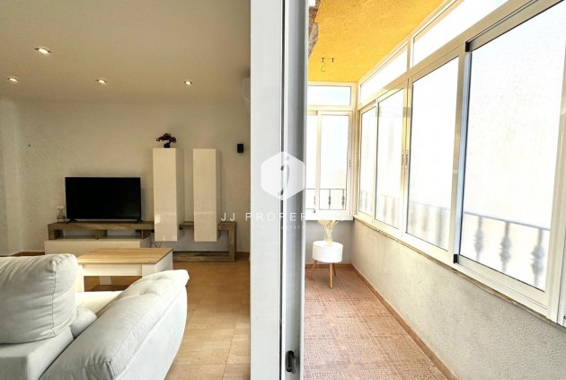 Resale - Apartment / flat -
Torrevieja - Centro