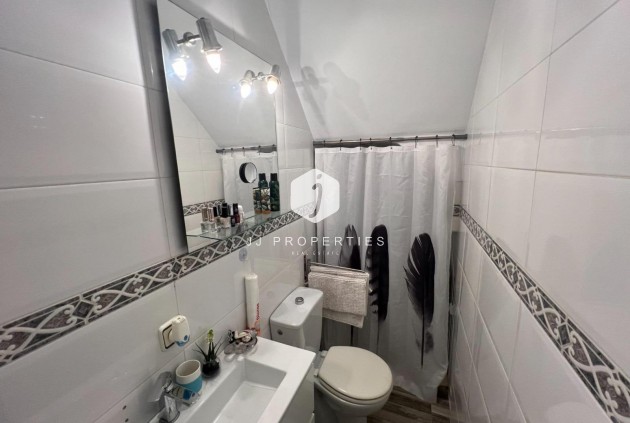 Aus zweiter Hand - Chalet -
Torrevieja - Calas blanca