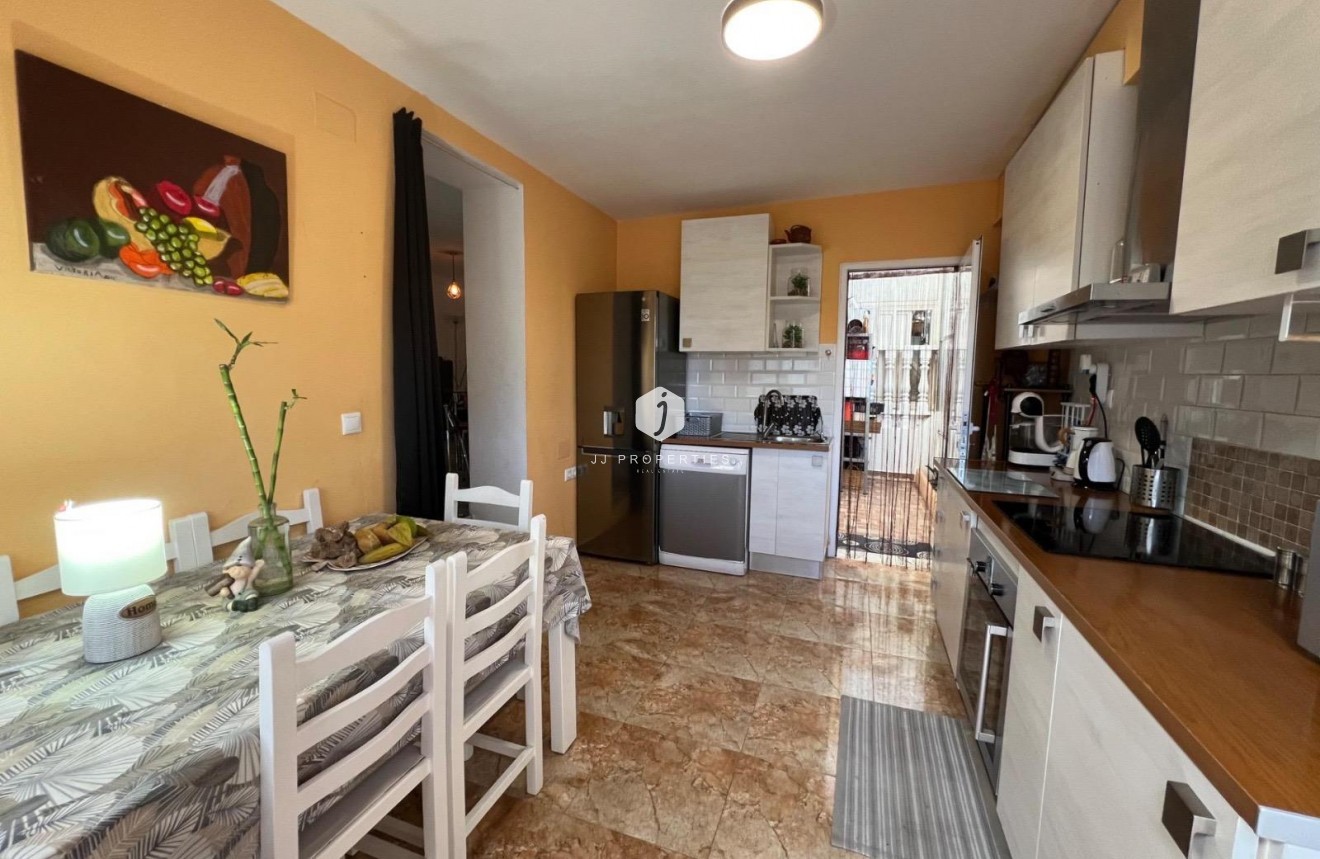 Aus zweiter Hand - Chalet -
Torrevieja - Calas blanca