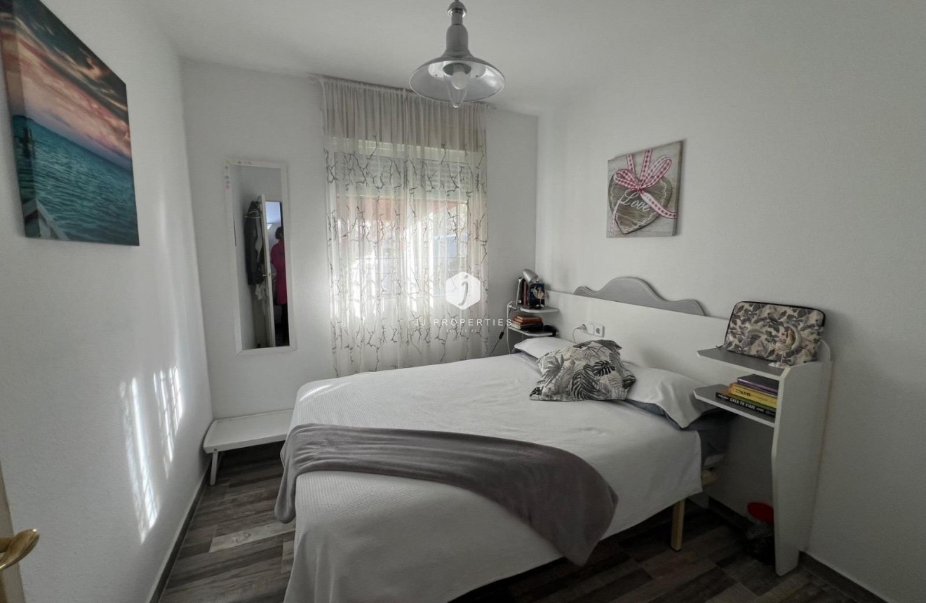 Aus zweiter Hand - Chalet -
Torrevieja - Calas blanca