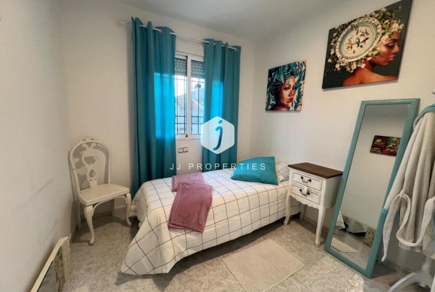 Aus zweiter Hand - Chalet -
Torrevieja - Calas blanca