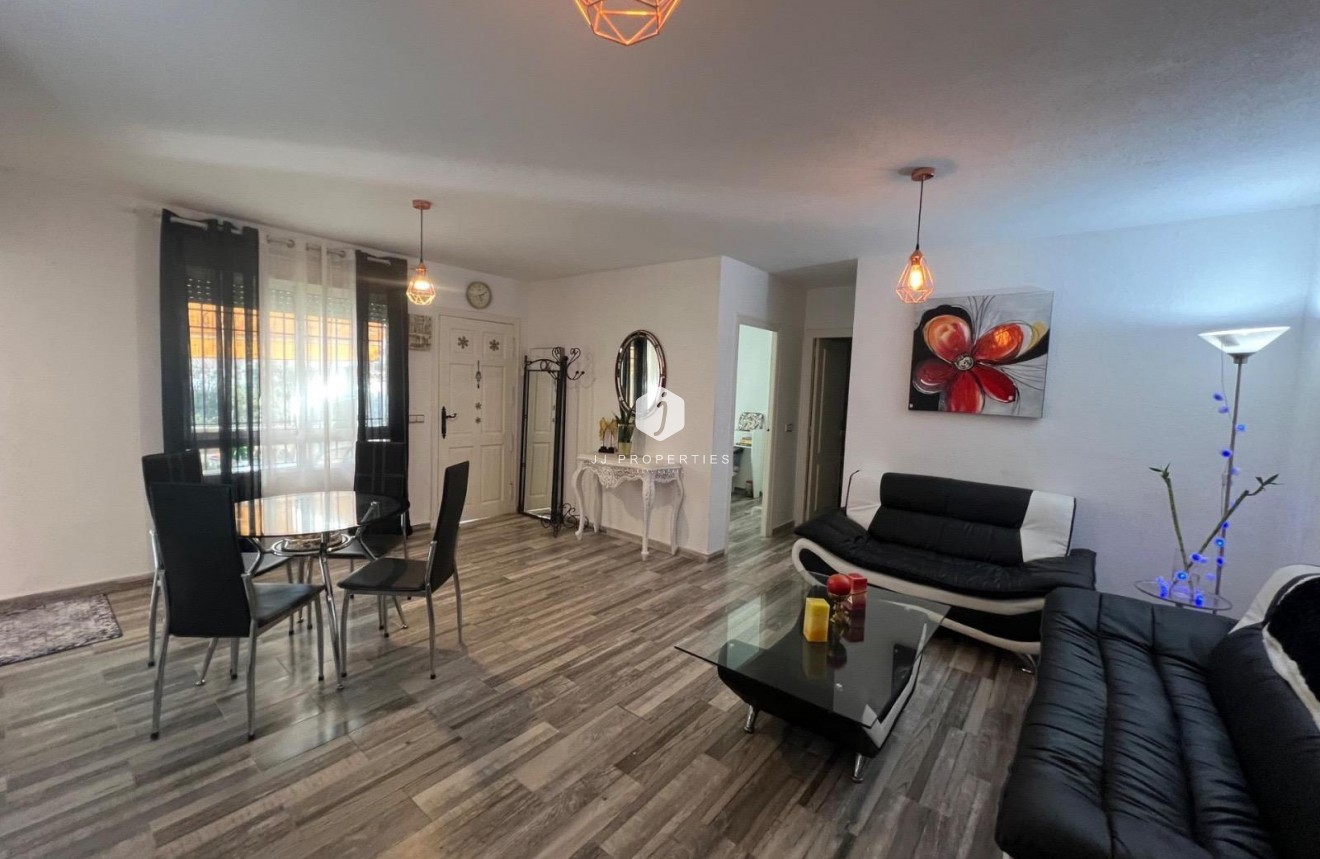 Aus zweiter Hand - Chalet -
Torrevieja - Calas blanca