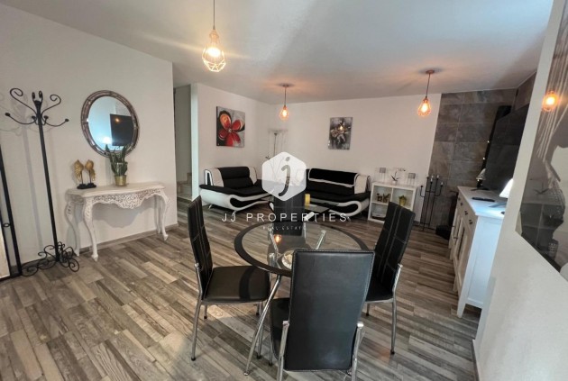 Aus zweiter Hand - Chalet -
Torrevieja - Calas blanca