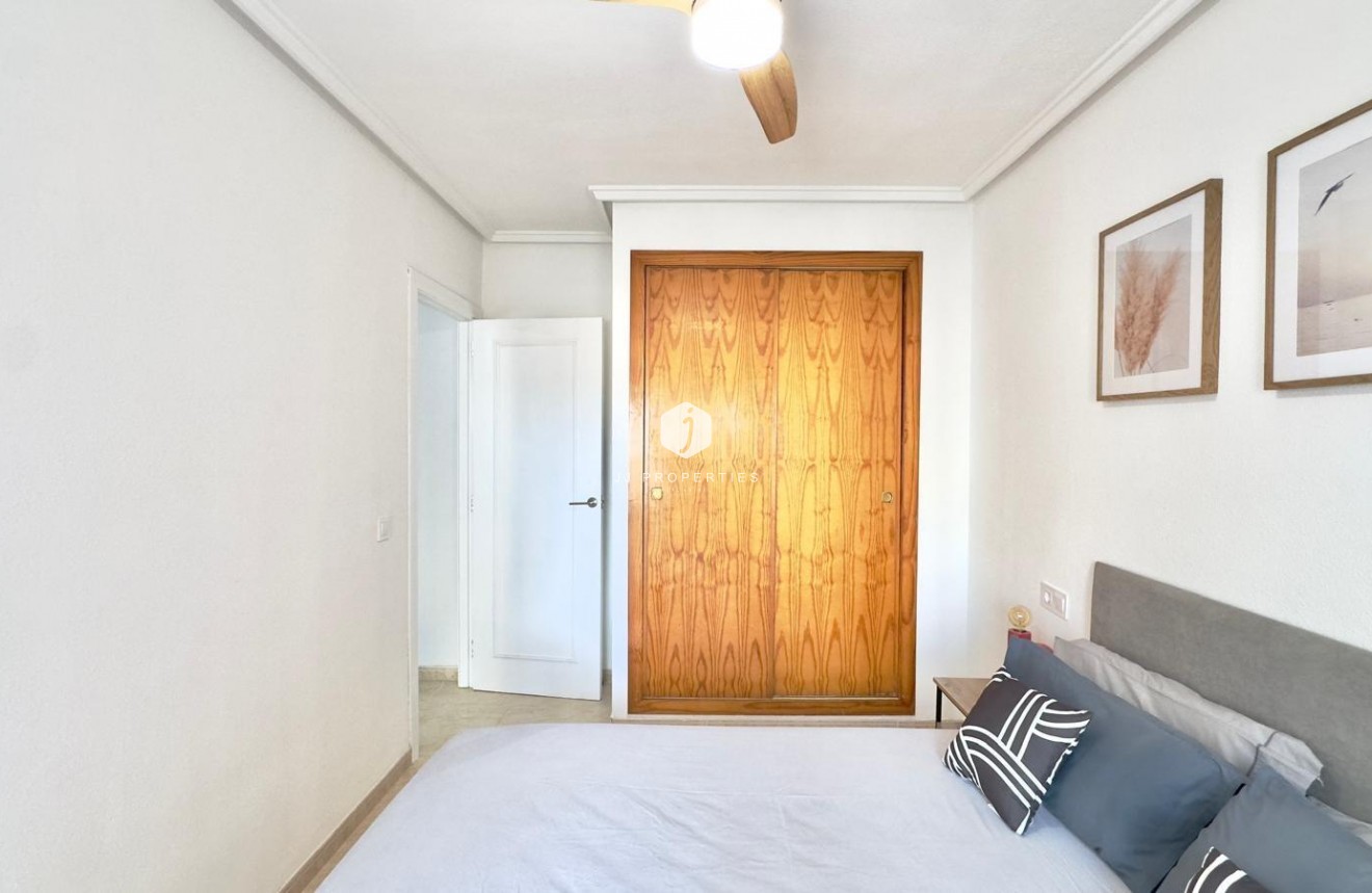 Aus zweiter Hand - Wohnung -
Torrevieja - Centro