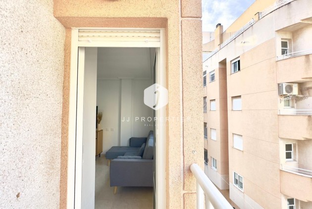 Aus zweiter Hand - Wohnung -
Torrevieja - Centro