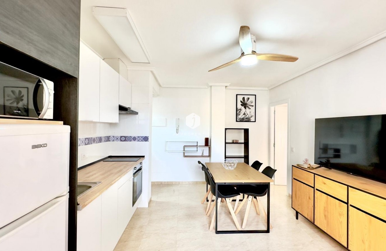 Aus zweiter Hand - Wohnung -
Torrevieja - Centro