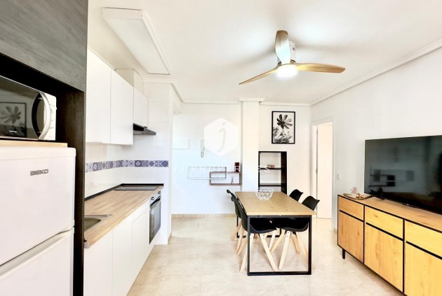 Aus zweiter Hand - Wohnung -
Torrevieja - Centro