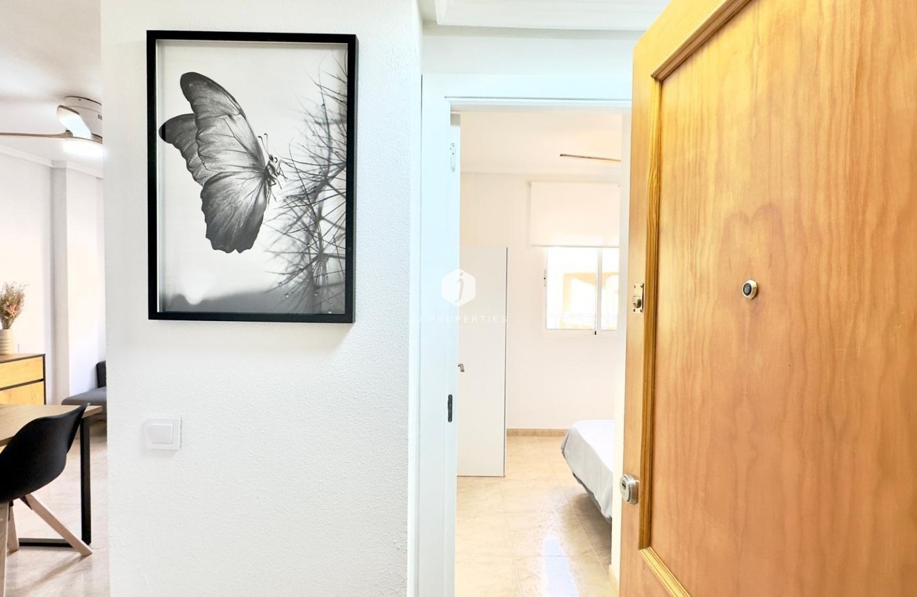 Aus zweiter Hand - Wohnung -
Torrevieja - Centro