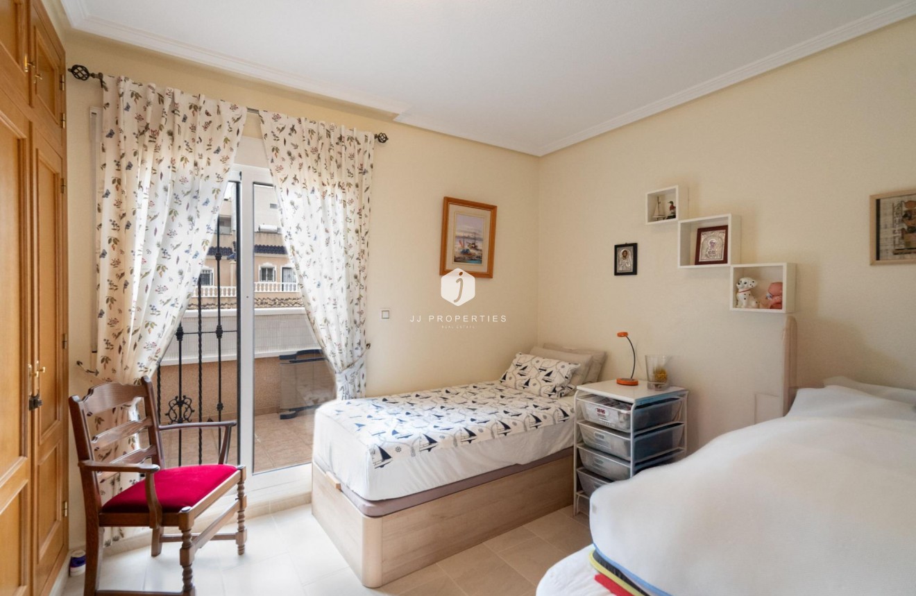 Aus zweiter Hand - Chalet -
Orihuela Costa - Los Dolses