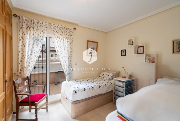 Aus zweiter Hand - Chalet -
Orihuela Costa - Los Dolses