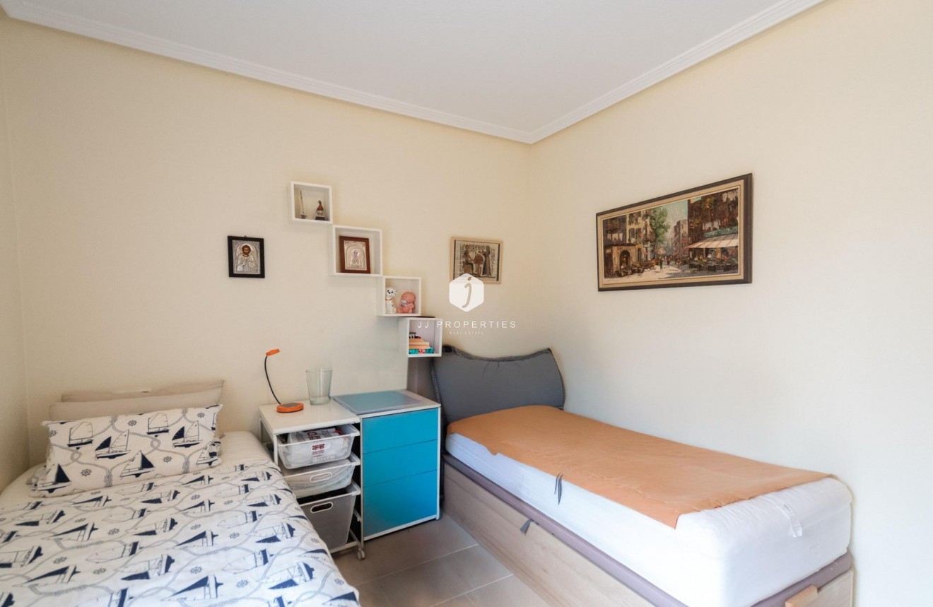 Aus zweiter Hand - Chalet -
Orihuela Costa - Los Dolses