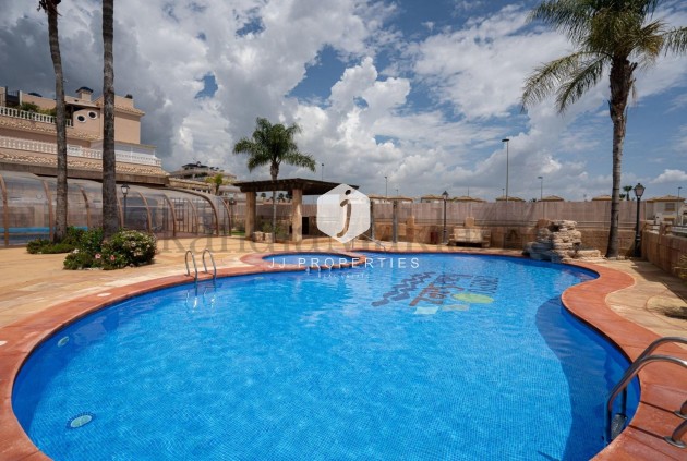 Aus zweiter Hand - Chalet -
Orihuela Costa - Los Dolses