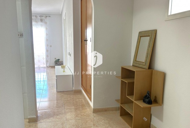 Aus zweiter Hand - Wohnung -
Torrevieja - El molino