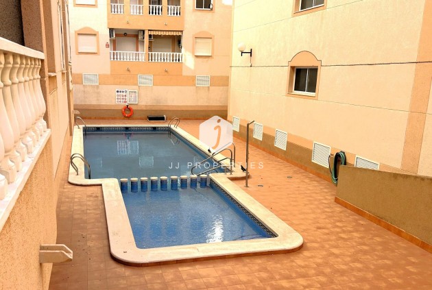 Aus zweiter Hand - Wohnung -
Torrevieja - El molino