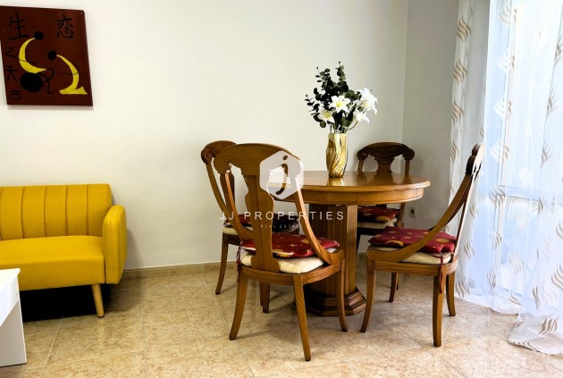 Aus zweiter Hand - Wohnung -
Torrevieja - El molino