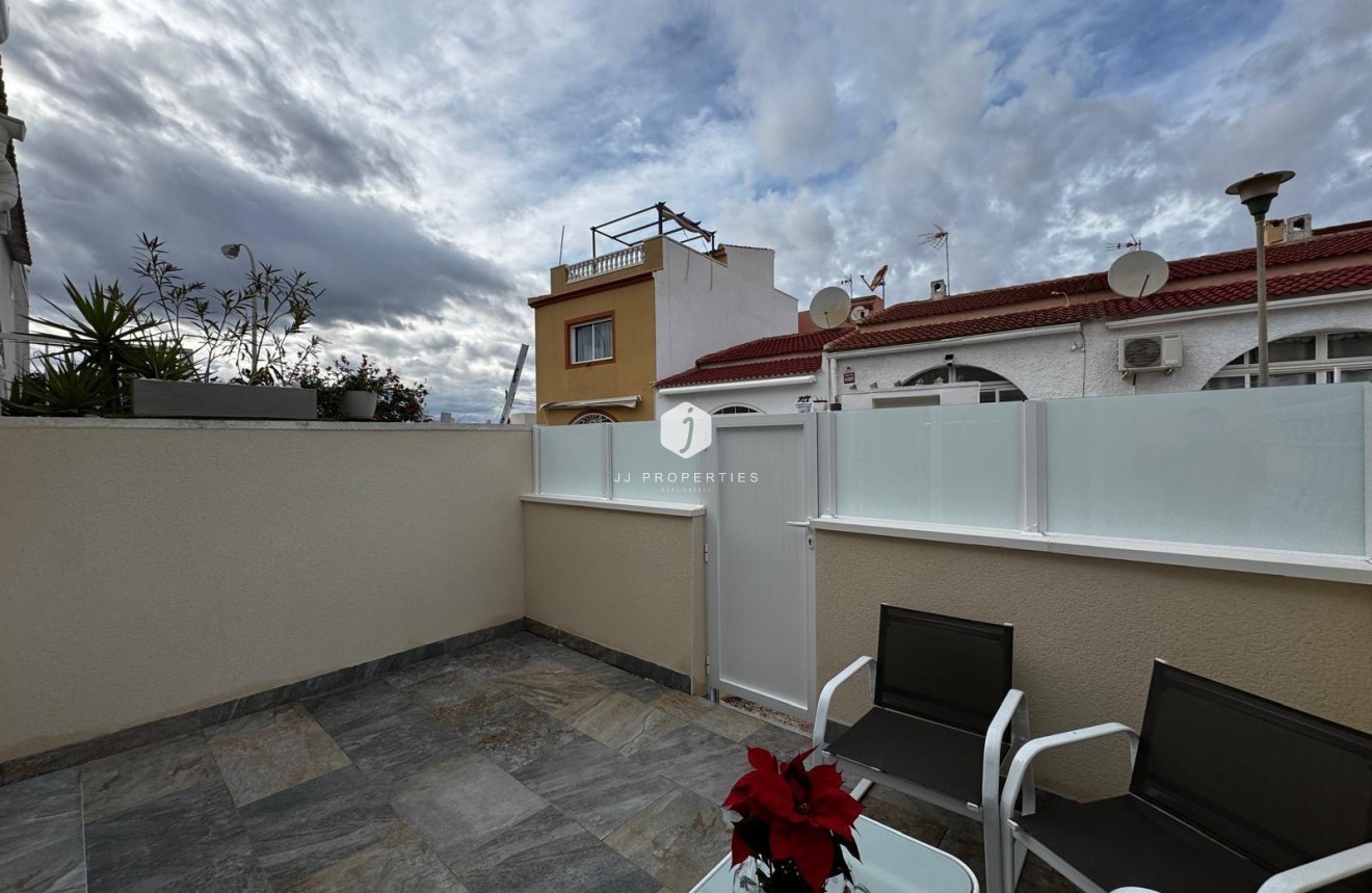Aus zweiter Hand - Bungalow -
Torrevieja - La Siesta - El Salado - Torreta