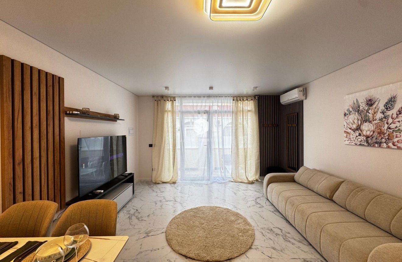 Aus zweiter Hand - Bungalow -
Torrevieja - La Siesta - El Salado - Torreta