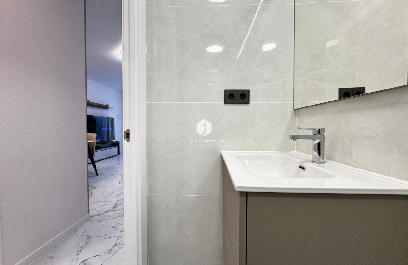 Aus zweiter Hand - Bungalow -
Torrevieja - La Siesta - El Salado - Torreta