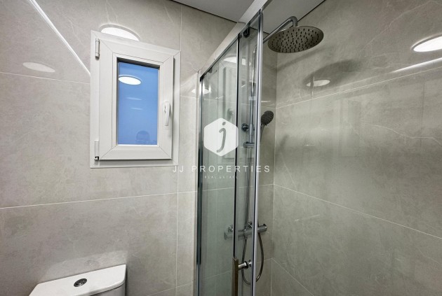 Aus zweiter Hand - Bungalow -
Torrevieja - La Siesta - El Salado - Torreta