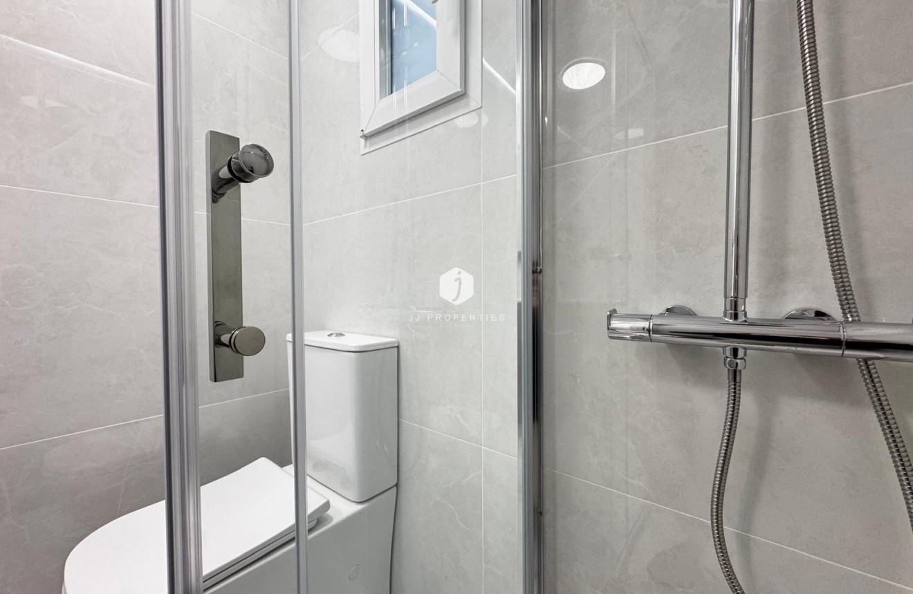 Aus zweiter Hand - Bungalow -
Torrevieja - La Siesta - El Salado - Torreta