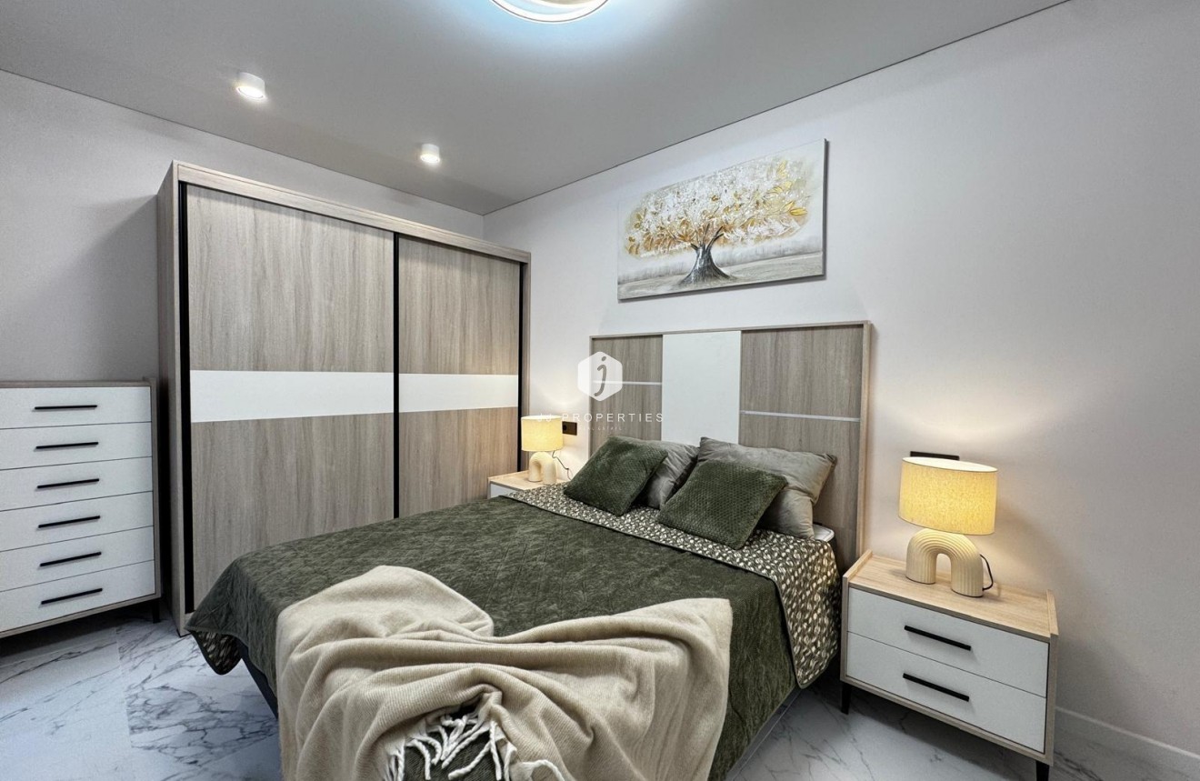 Aus zweiter Hand - Bungalow -
Torrevieja - La Siesta - El Salado - Torreta