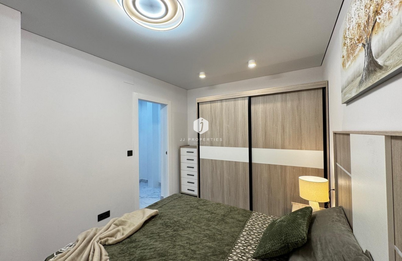 Aus zweiter Hand - Bungalow -
Torrevieja - La Siesta - El Salado - Torreta