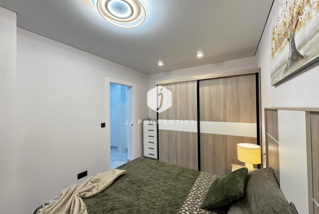 Aus zweiter Hand - Bungalow -
Torrevieja - La Siesta - El Salado - Torreta