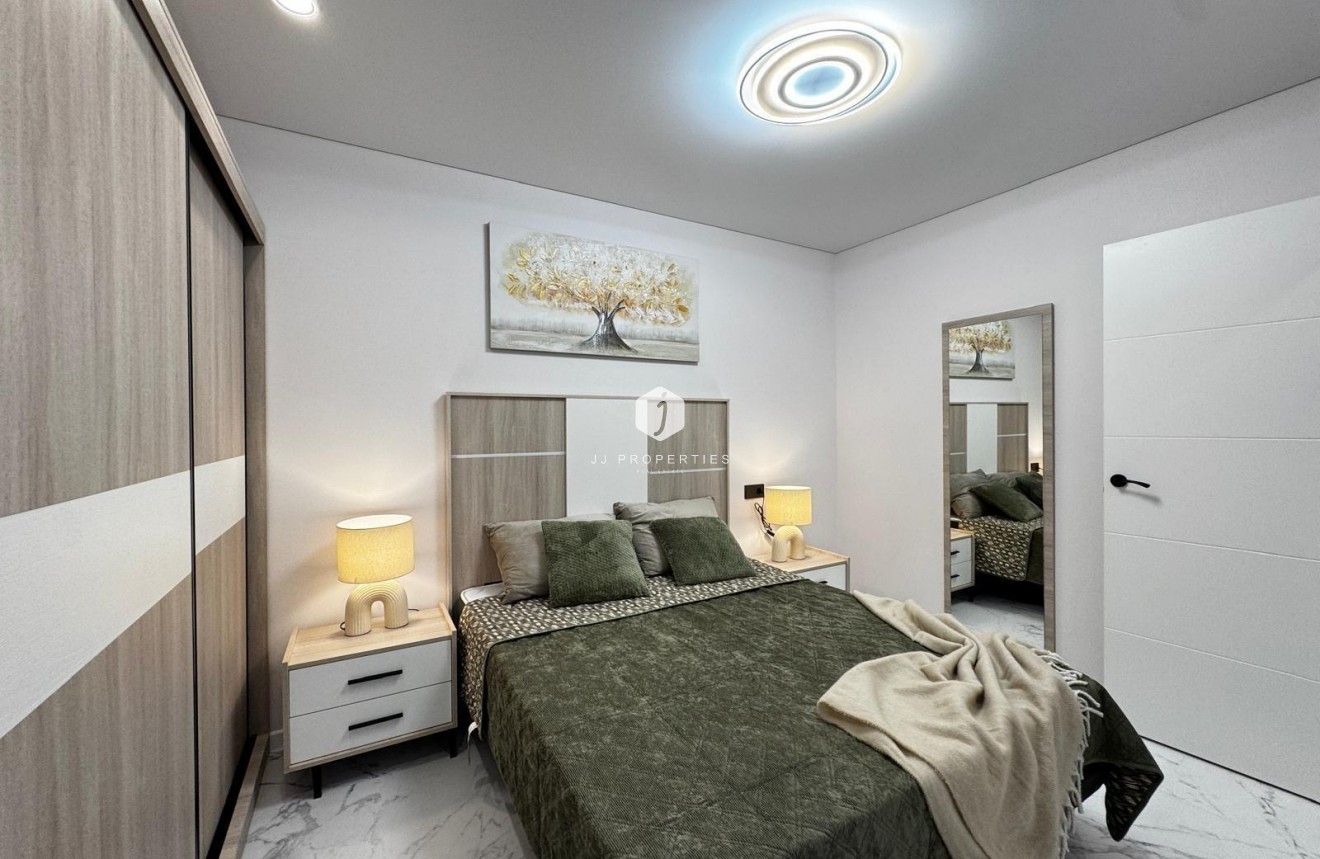 Aus zweiter Hand - Bungalow -
Torrevieja - La Siesta - El Salado - Torreta