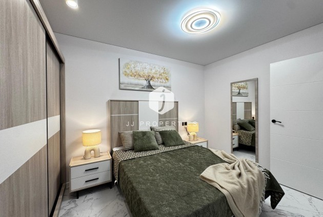 Aus zweiter Hand - Bungalow -
Torrevieja - La Siesta - El Salado - Torreta