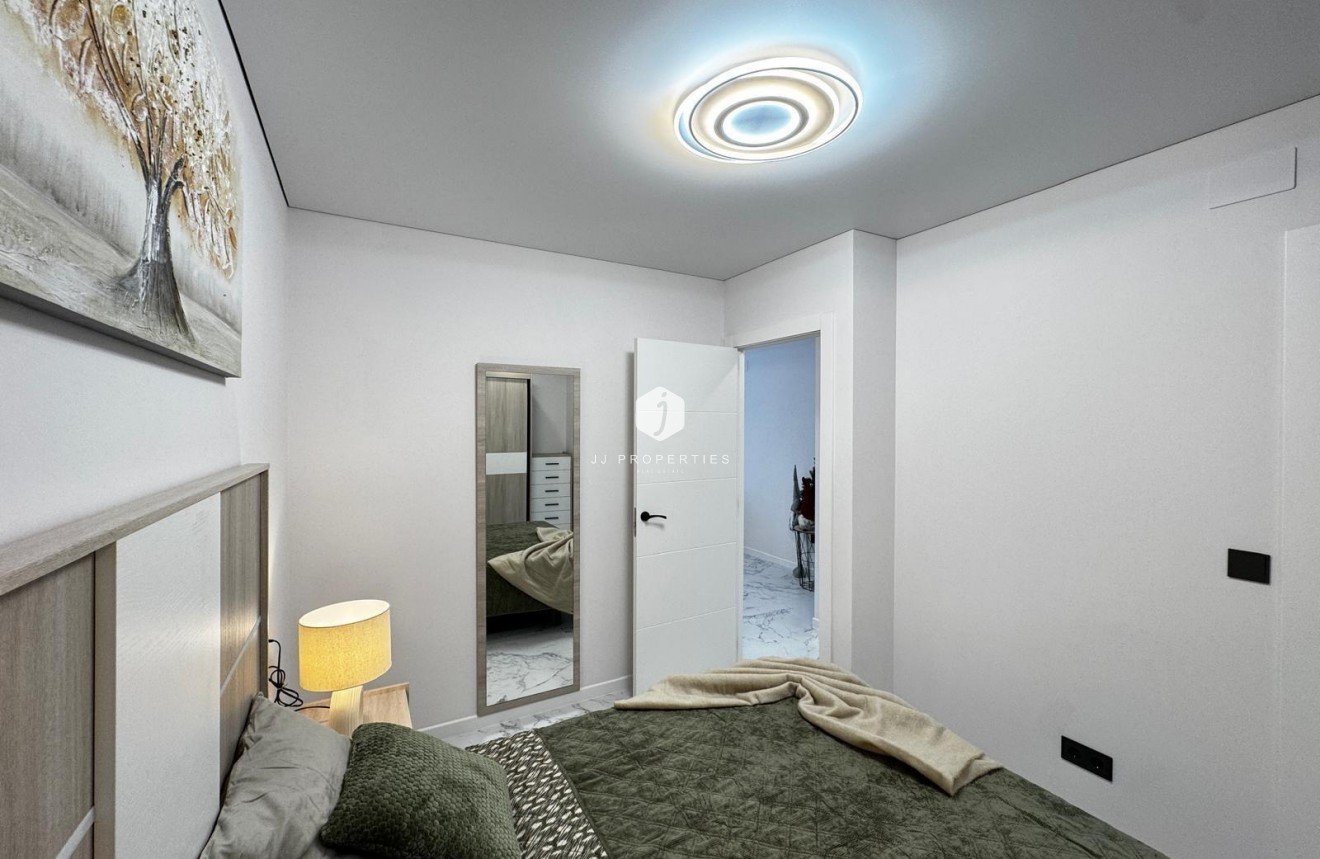 Aus zweiter Hand - Bungalow -
Torrevieja - La Siesta - El Salado - Torreta