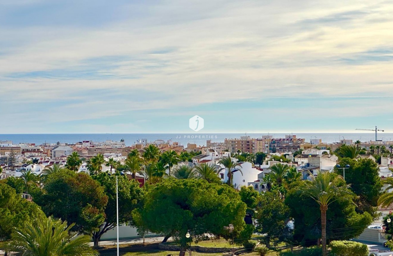 Tweedehands - Appartement / flat -
Torrevieja - Playa del Cura